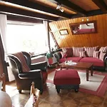 Uriges Mit Garten Und Grill By Interhome *