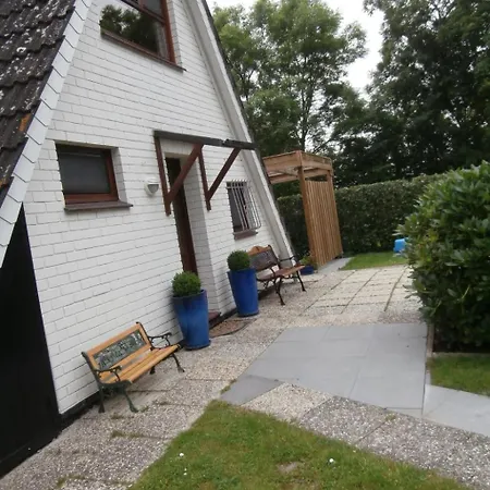 Uriges Mit Garten Und Grill By Interhome Prázdninový dům
